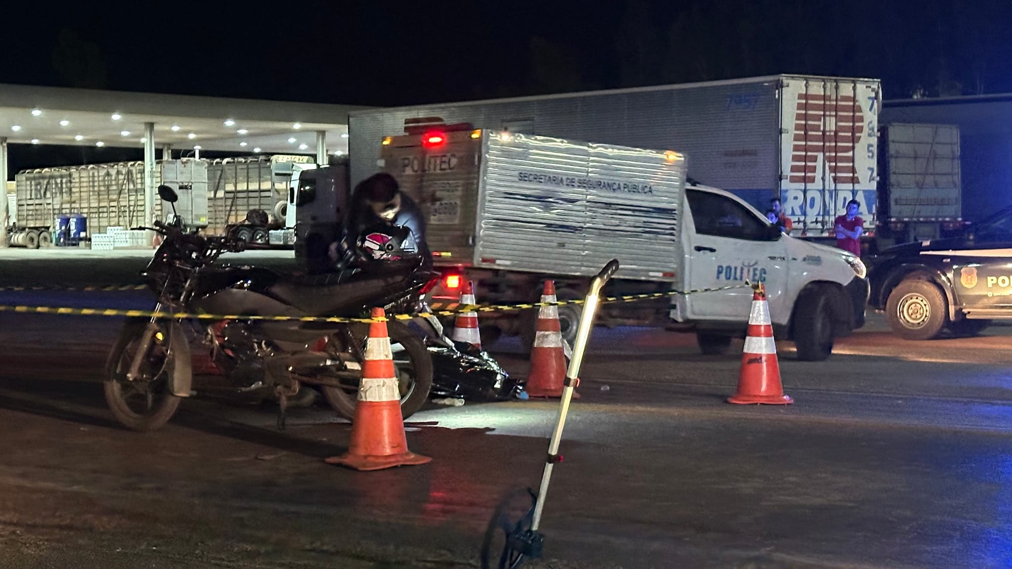 Jovem de 29 anos morre em grave acidente no fim da noite desta segunda-feira na Rodovia dos Imigrantes