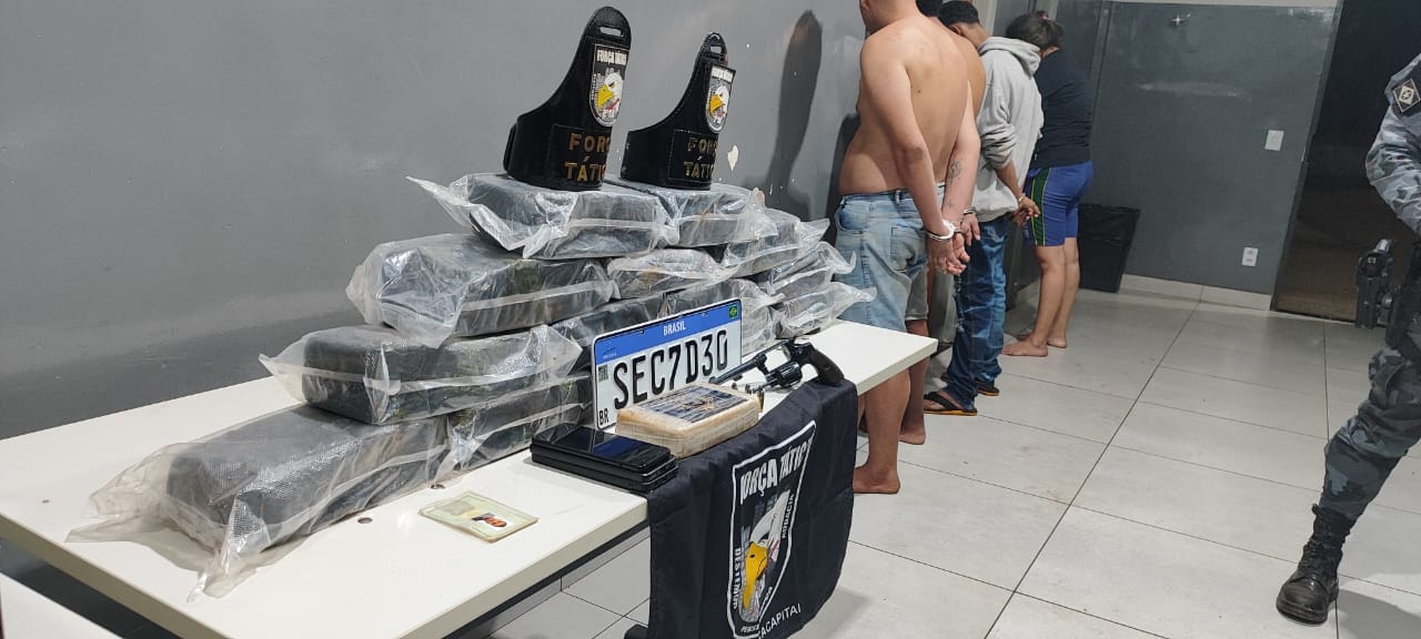 Força Tática desarticula quadrilha com drogas, armas e veículo roubado em Asa Bela, Várzea Grande