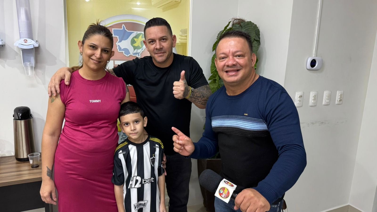 De Cuba para Cuiabá: Lázaro vira a chave da vida e ganha dois carros zero km no MTCAP