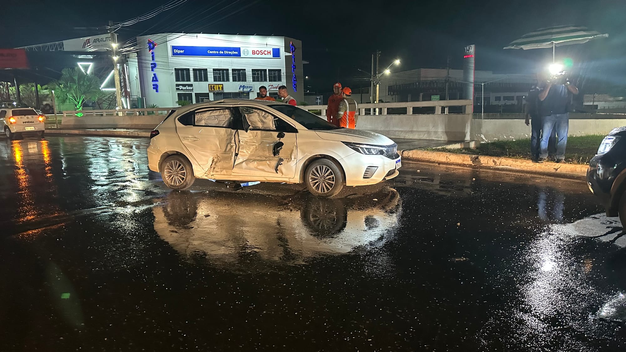 NESTE MOMENTO: Acidente na rotatória do Zero KM em Várzea Grande