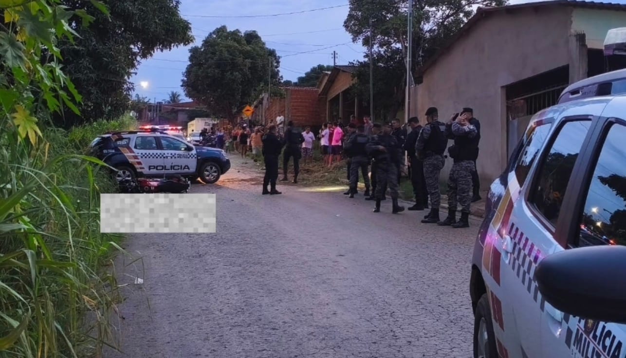 URGENTE NESTE MOMENTO: homem é morto a tiros no bairro Jardim Glória, em Várzea Grande