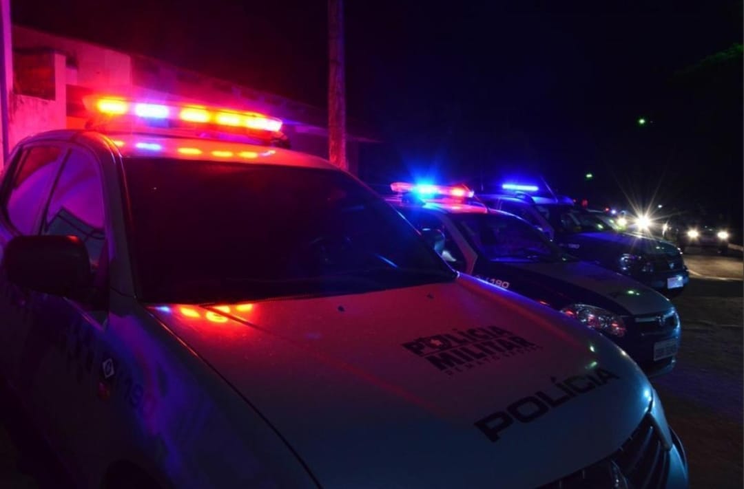 Covardia na pista: homem empurra companheira de moto e mulher fica ferida em MT
