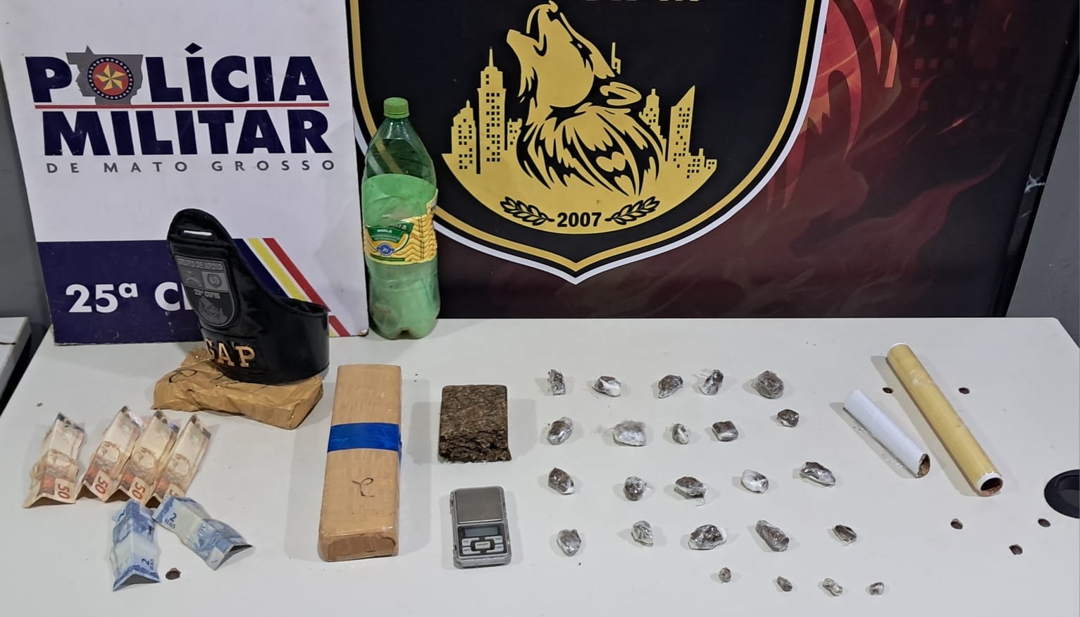 GAP flagra suspeito com drogas e desmonta ponto de tráfico em Várzea Grande