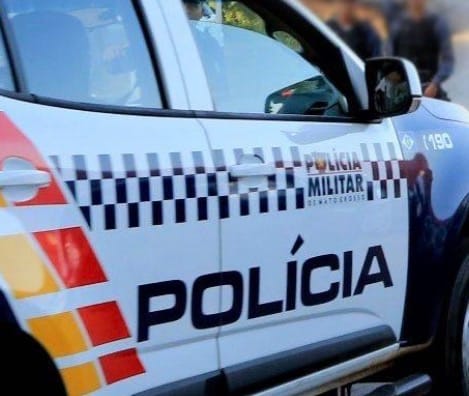 Casal acorda com invasor dentro do quarto, entra em luta corporal e suspeito acaba preso em Tangará da Serra