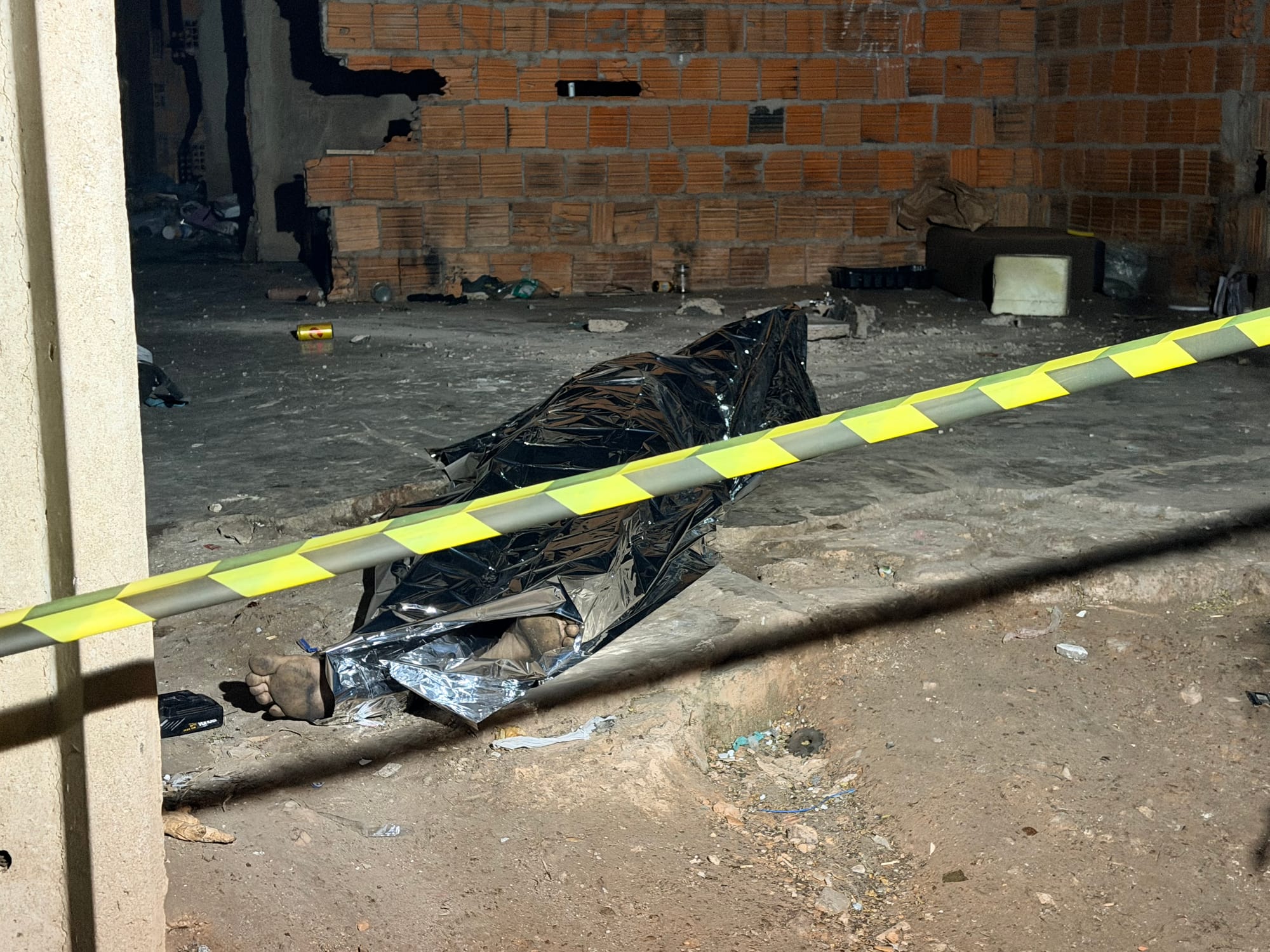 URGENTE: Homem morre após despencar de prédio abandonado em Cuiabá