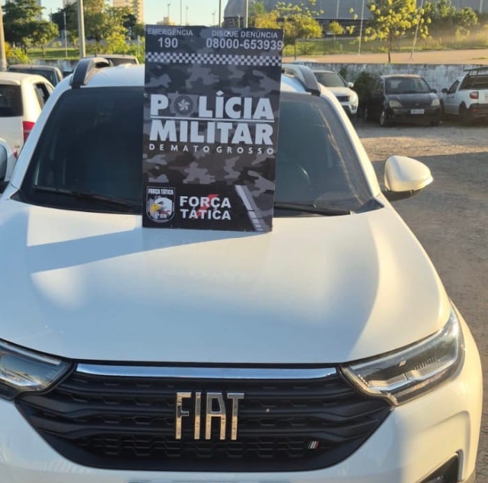 Força Tática e PRF recuperam Fiat Strada roubada em São Paulo circulando em Cuiabá