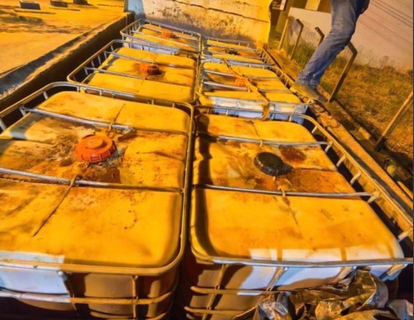 Caminhão com mais de 6 mil litros de combustível para garimpo ilegal é interceptado em MT