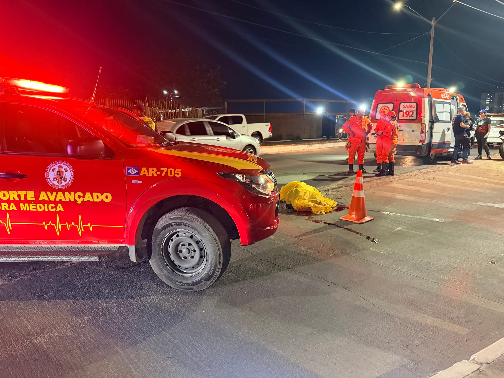 IDOSO MORRE ATROPELADO POR MOTO EM FRENTE A ATACADÃO EM CUIABÁ