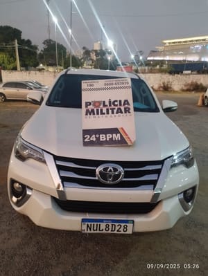 Polícia Militar recupera caminhonete furtada em posto de combustível em Cuiabá