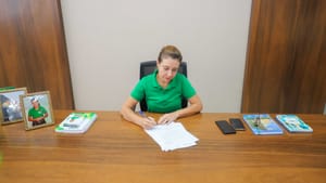 Prefeita Flávia Moretti sanciona leis que liberam mais de R$ 13 milhões para a Saúde em Várzea Grande