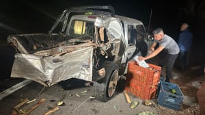 Grave acidente na BR-070 deixa veículos destruídos e motorista perde carga de verduras em Várzea Grande