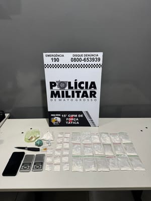 SUSPEITO É DETIDO PELA FORÇA TÁTICA APÓS DENÚNCIA DE TRÁFICO NO BAIRRO SÃO MATEUS, EM VÁRZEA GRANDE