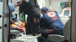 Jovem de 23 anos é esfaqueado durante assalto na Avenida Fernando Corrêa, em Cuiabá