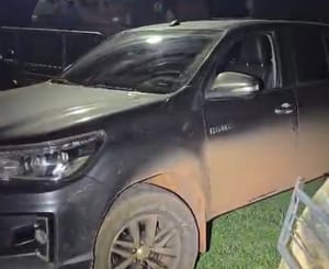 ROTA DO CRIME ESTOURADA: HILUX ROUBADA NO RIO É INTERCEPTADA NA FRONTEIRA DE MT