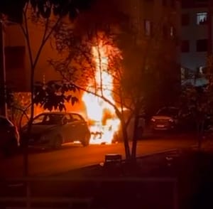 Carro pega fogo e explode próximo ao Várzea Grande Shopping