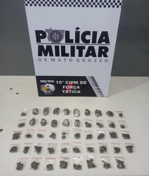 Suspeito com tornozeleira eletrônica é preso por tráfico com 48 porções de droga em Várzea Grande