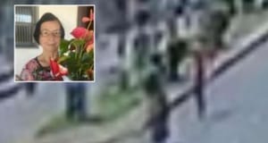 TRAGÉDIA NA PISTA Câmera registra momento em que motociclista atropela idosa em MT; vítima morreu na hora