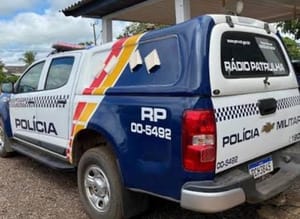 Mulher é presa após desafiar PM, aumentar som alto e desacatar policiais