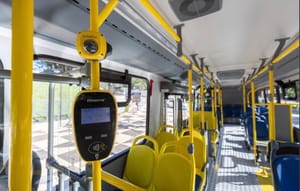 Homem é detido após denúncias de importunação dentro de ônibus no CPA 1