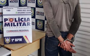 Homem é preso em flagrante furtando cabos de telefonia em Cuiabá