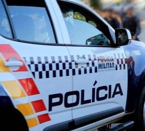 Mulher é estrangulada pelo companheiro, perde a consciência e suspeito foge com celular em MT