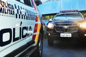 Homem é levado às pressas para atendimento médico após briga com o próprio tio