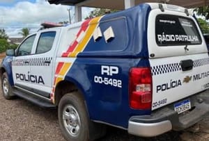 Menores são flagrados saindo de prédio com fios de cobre furtados e acabam apreendidos em Cuiabá