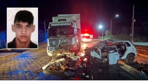 Tragédia na BR-364: jovem morre preso às ferragens após colisão frontal com carreta