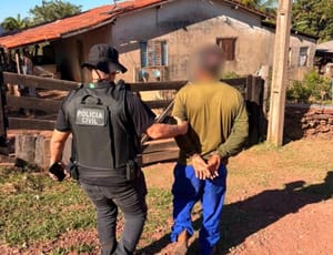 🚨 Homem é preso por estrupar própria enteada de 12 anos no interior