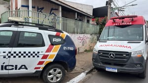 URGENTE AGORA:Polícia isola casa após mulher ser encontrada morta no Jonas Pinheiro III