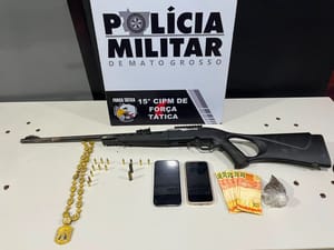 Força Tática prende foragido com dois mandados e apreende fuzil em mineradora