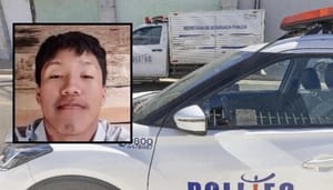 TRAGÉDIA NA MADRUGADA: adolescente de 17 anos morre após bater moto contra caminhão estacionado