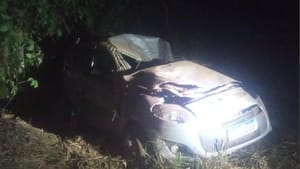 Tragédia na MT-130: mãe e filho morrem após carro sair da pista e capotar