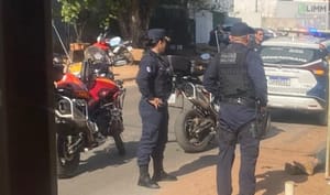 URGENTE: pessoa é morta em frente à Câmara Municipal de Santo Antônio de Leverger