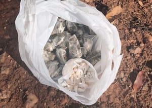 Motorista foge da PM e abandona sacola com 70 porções de drogas no Parque Atalaia