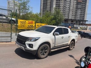 Sargento é baleado, tem arma levada e S10 é abandonada em Cuiabá